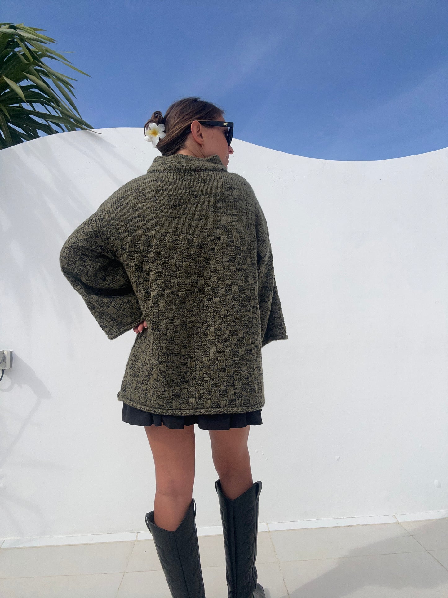 Svetr z přírodní příze khaki