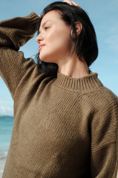 Mohérový dlouhý svetr zelený