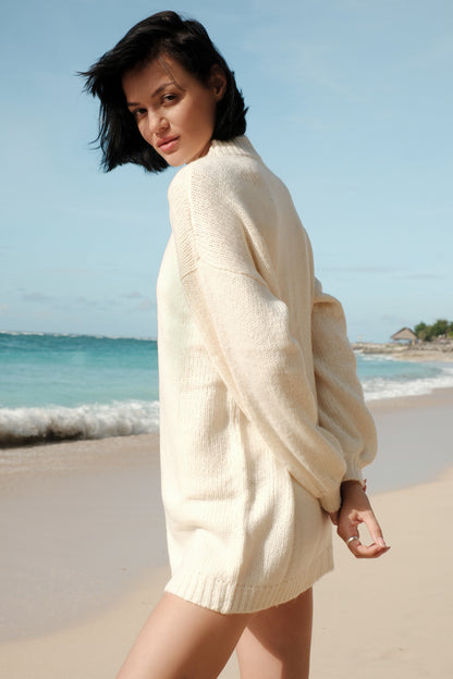 Mohérový dlouhý svetr bílý