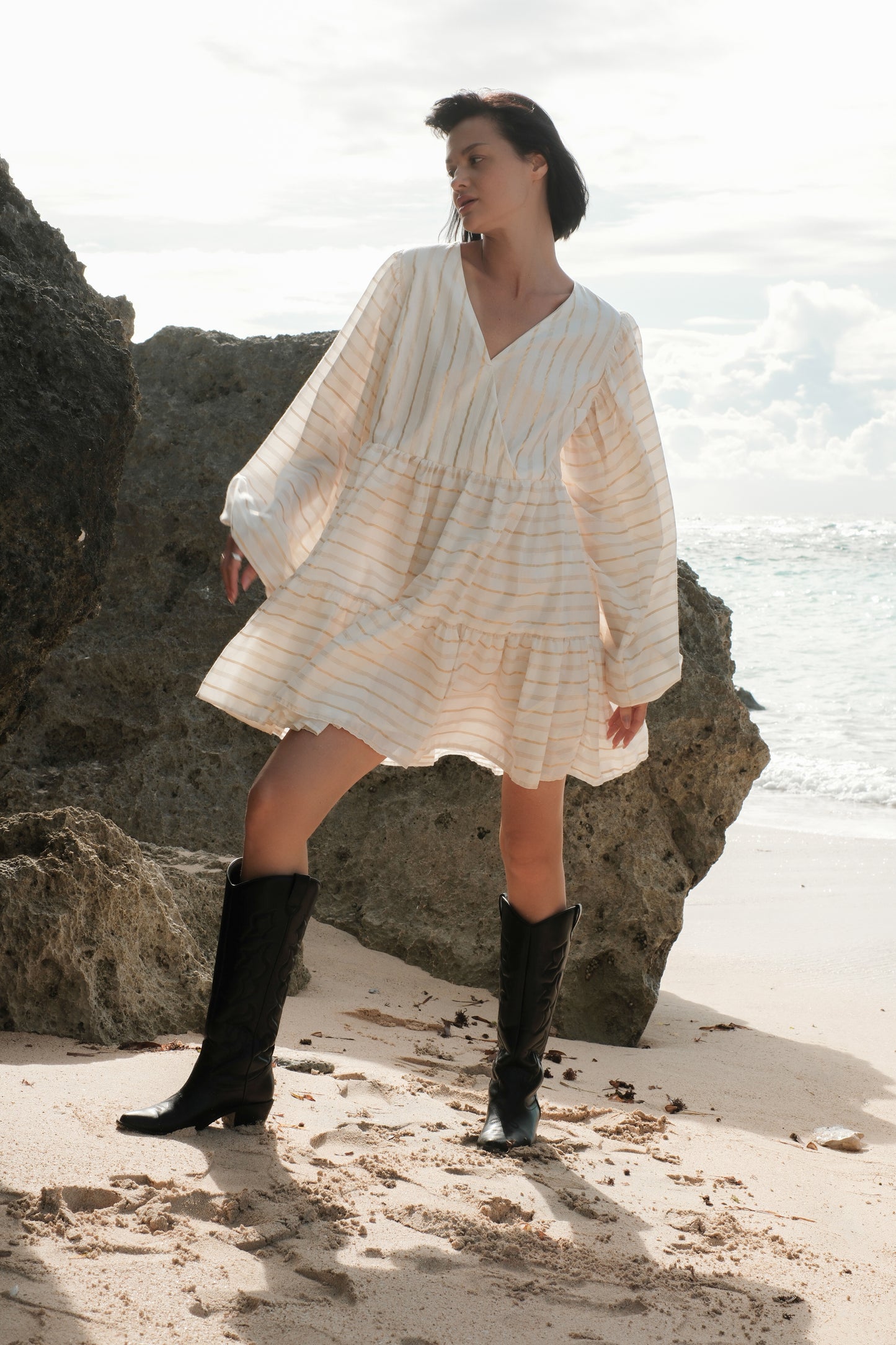 Šaty Goldie krátké