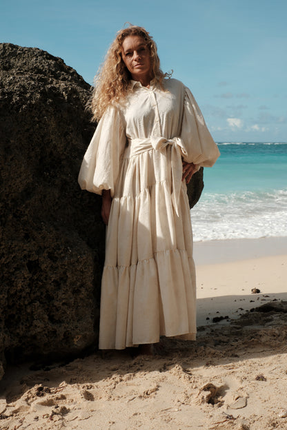 Žakárové šaty řasené dlouhé