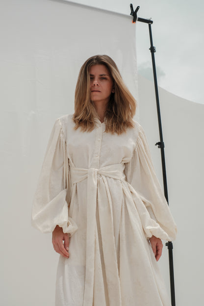 Žakárové šaty do áčka