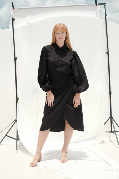 Košile s řasenými rukávy černá