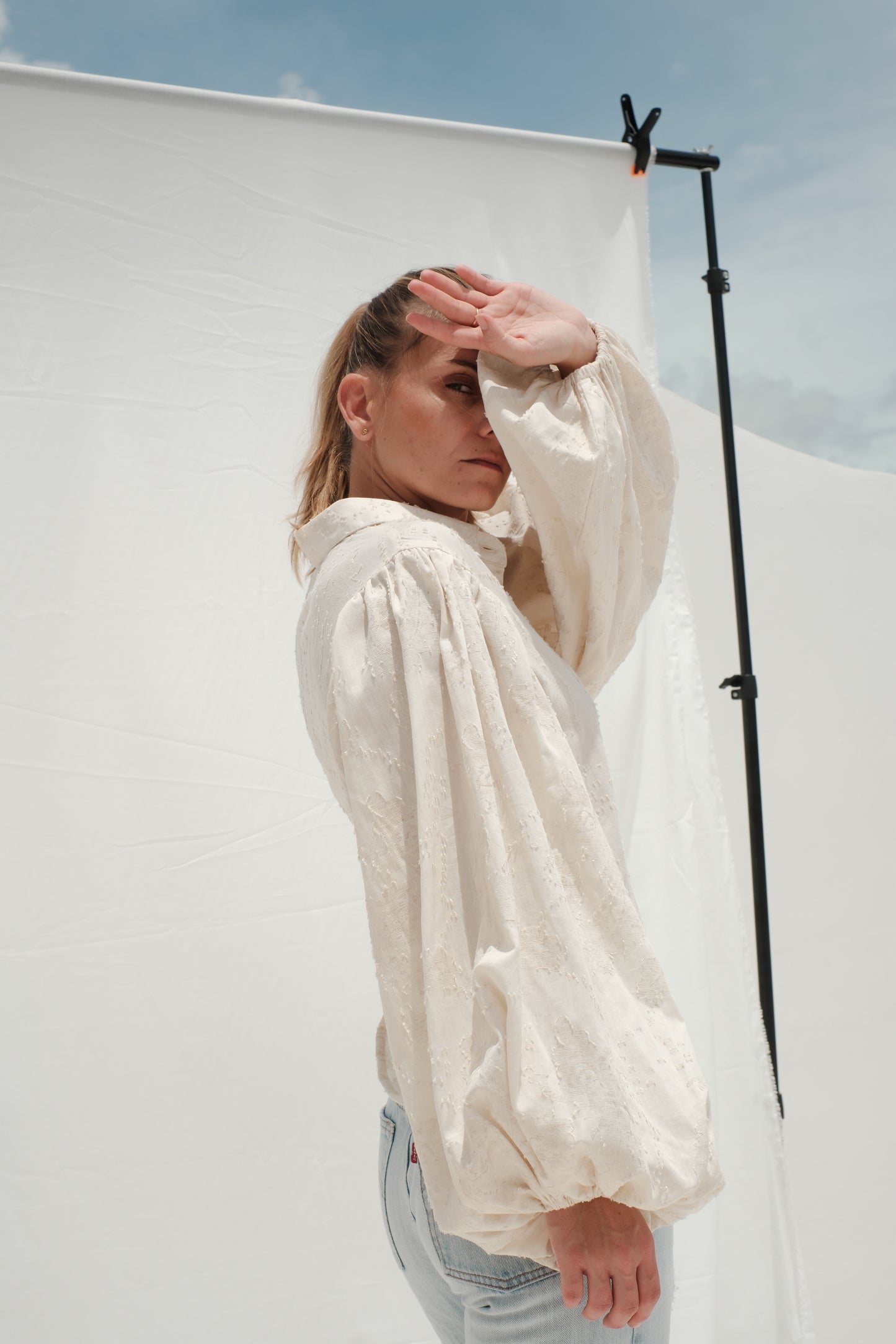 Žakárová košile s řasenými rukávy