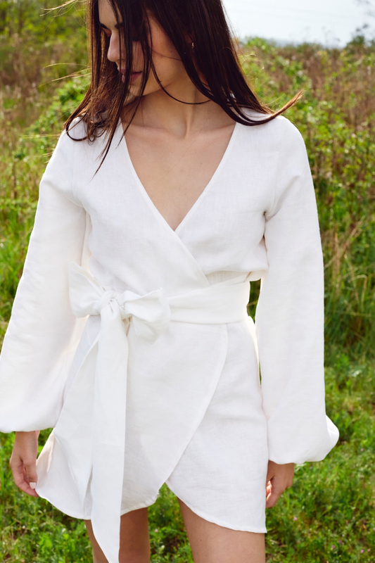 Zavinovací bílé šaty - předobjednávka